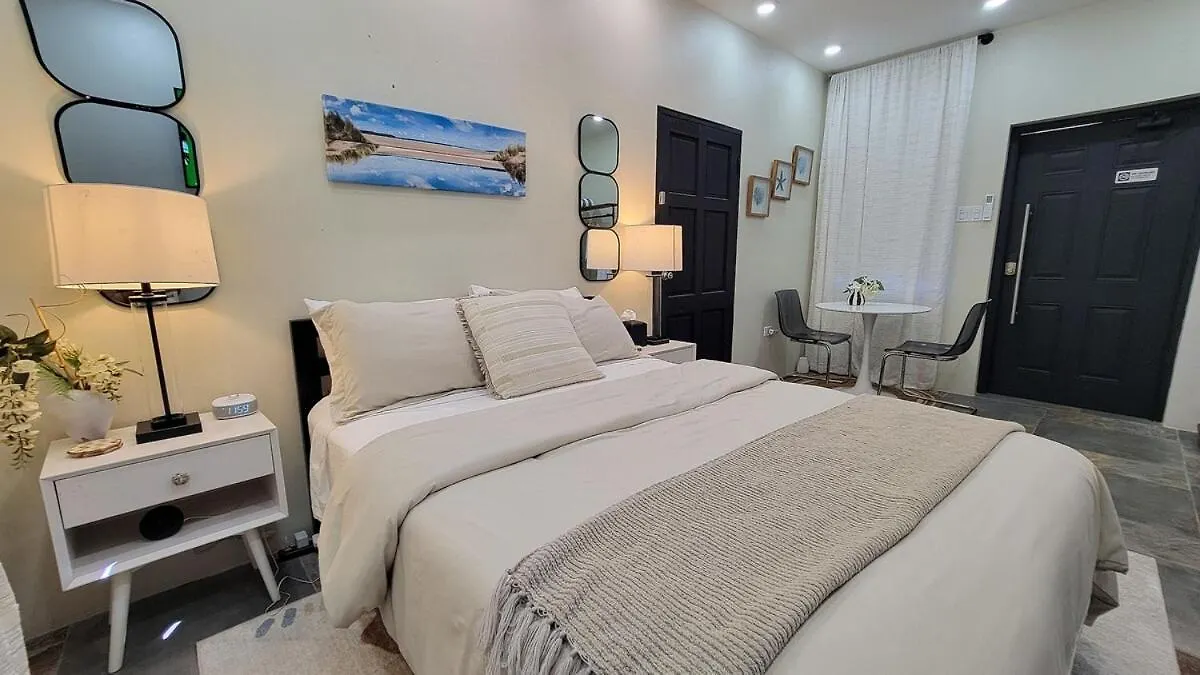 Bright 2Br Retreat - Fast Wifi - Ac -5 Mins To Beach -Falmouth Jamaica