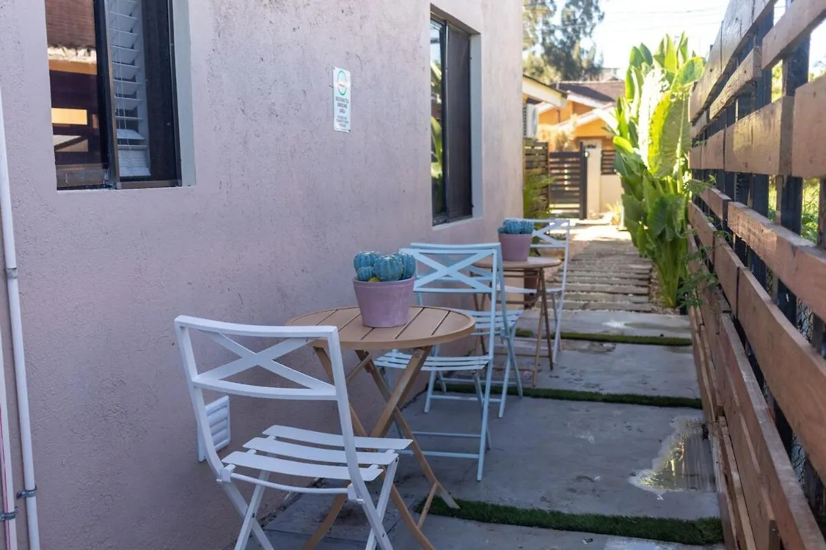 Bright 2Br Retreat - Fast Wifi - Ac -5 Mins To Beach -Falmouth Holiday home Falmouth