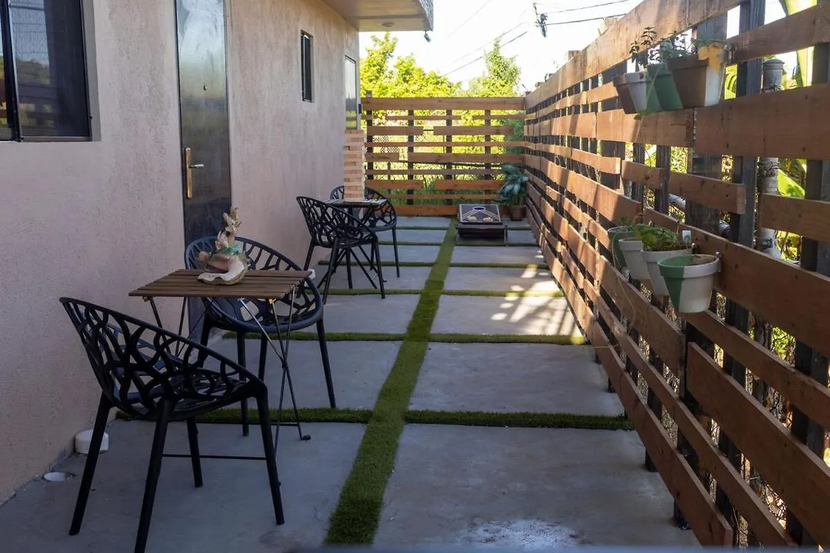 Bright 2Br Retreat - Fast Wifi - Ac -5 Mins To Beach -Falmouth Holiday home